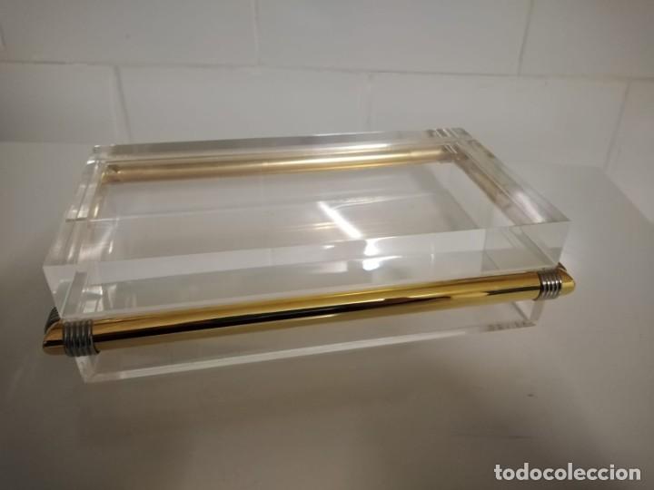 Cajas y cajitas met&aacute;licas: caja vintage de metacrilato