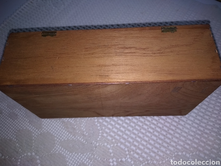 Cajas y cajitas met&aacute;licas: CAJA TABACO R&Ouml;SSLI 20 . DE MADERA - Foto 4