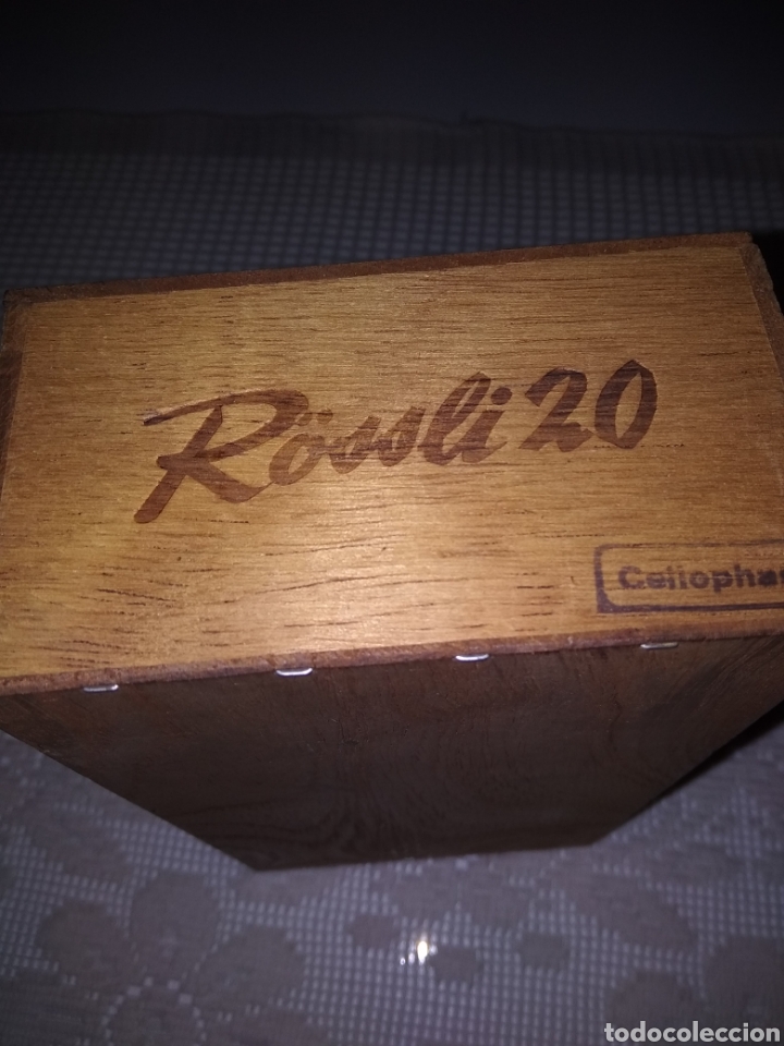 Cajas y cajitas met&aacute;licas: CAJA TABACO R&Ouml;SSLI 20 . DE MADERA - Foto 5
