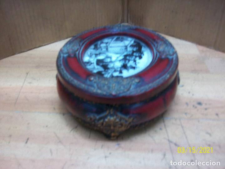 Cajas y cajitas met&aacute;licas: ANTIGUA CAJA OVALADA - Foto 3