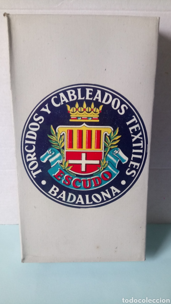Cajas y cajitas met&aacute;licas: CAJA DE TORCIDOS Y CABLEADOS TEXTILES ESCUDO (BADALONA).