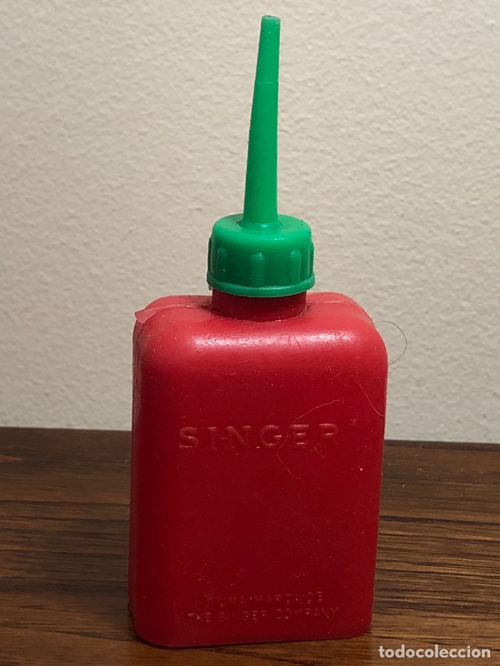 Cajas y cajitas met&aacute;licas: BOTE PL&Aacute;STICO M&Aacute;QUINA DE COSER SINGER