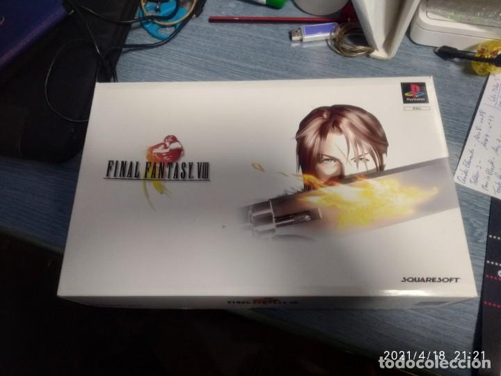 Cajas y cajitas met&aacute;licas: Final Fantasy VIII ediccion coleccionista
