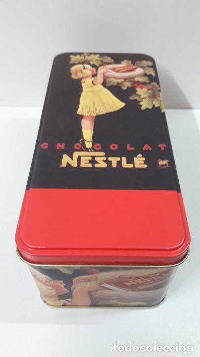 Caixas e caixinhas met&aacute;licas: CAJA - BOTE - LATA DE CHOCOLATES NESTLE . MEDIDA DE LARGA 21 CM