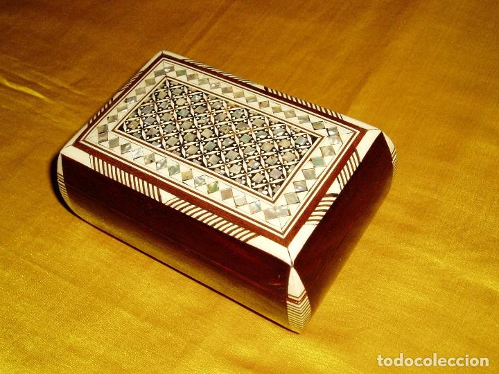 Cajita Taraceada Persa