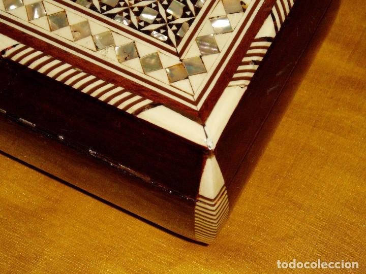 Cajas y cajitas met&aacute;licas: Cajita Taraceada Persa - Foto 4