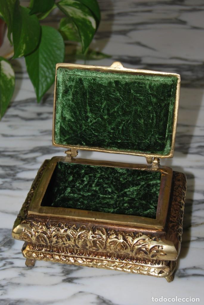 Cajas y cajitas met&aacute;licas: ANTIGUA CAJA DE BRONCE - JOYERO - Foto 8