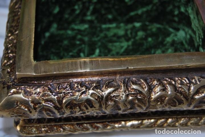 Cajas y cajitas met&aacute;licas: ANTIGUA CAJA DE BRONCE - JOYERO - Foto 10