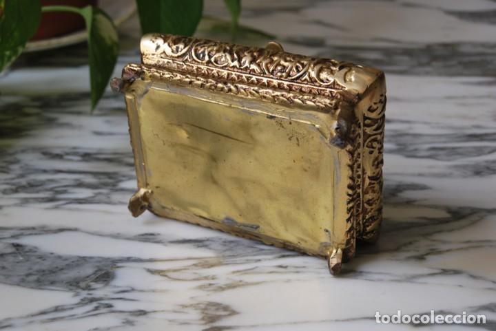 Cajas y cajitas met&aacute;licas: ANTIGUA CAJA DE BRONCE - JOYERO - Foto 11