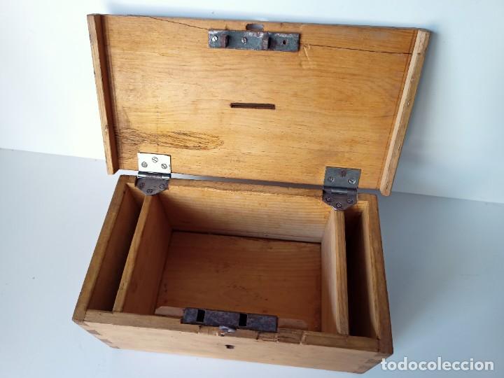 Cajas y cajitas met&aacute;licas: Caja limosnera de iglesia - Foto 3