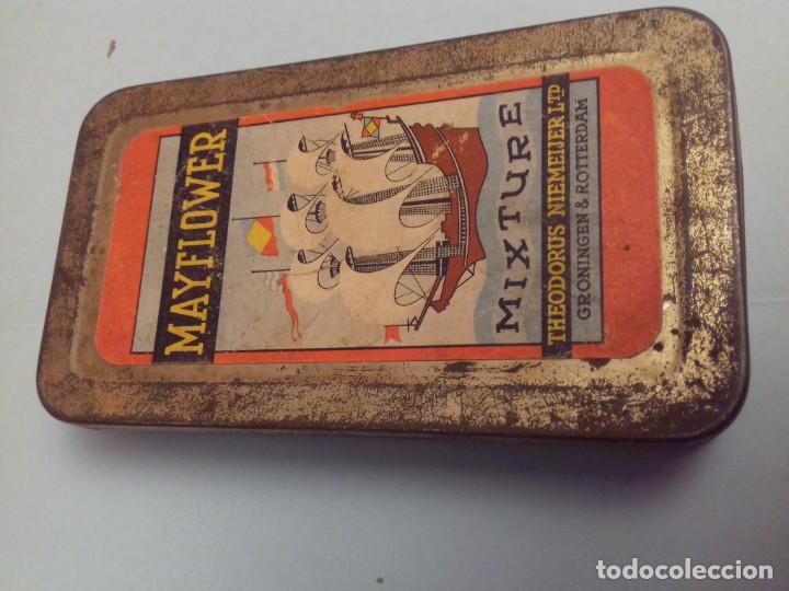 Cajas y cajitas met&aacute;licas: Caja de Tabaco Met&aacute;lica MAYFLOWER Mixture. Rotterdam. 14,00 x 8,00 x 2,50 cm.