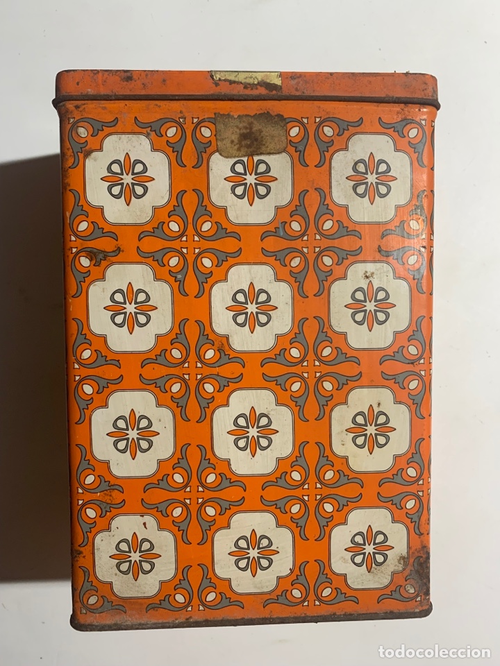 Cajas y cajitas met&aacute;licas: Antigua caja lata bote de colacao cola-cao a&ntilde;os 60-70 Nutrexpa naranja aperitivos