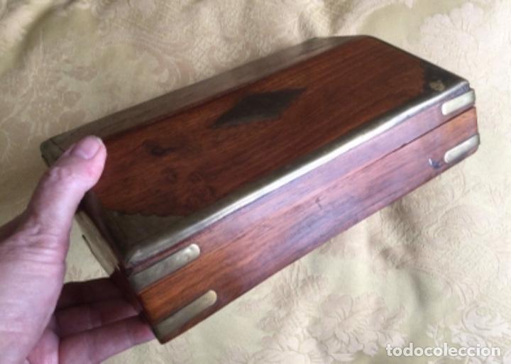 Cajas y cajitas met&aacute;licas: CAJA INDIA DE MADERA Y LAT&Oacute;N - Foto 3