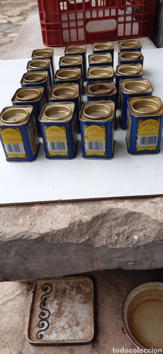 Cajas y cajitas met&aacute;licas: Veinte latas o especieros diferentes - Foto 9