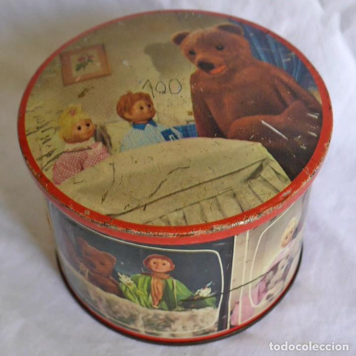 Casse e cassette metalliche: Antigua caja de chapa oso con marionetas