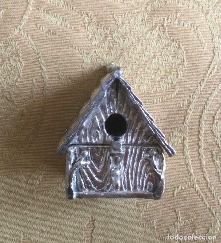 Bo&icirc;tes et petites bo&icirc;tes m&eacute;talliques: CAJA VINTAGE, NIDO, CASA DE P&Aacute;JARO