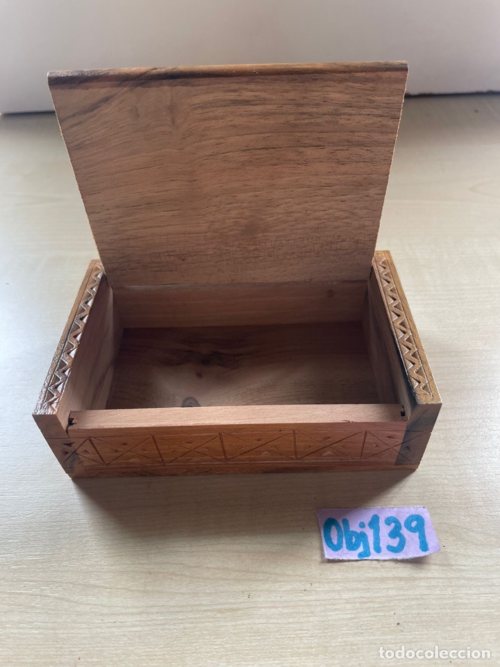 Cajas y cajitas met&aacute;licas: Caja de madera tallada - Foto 2