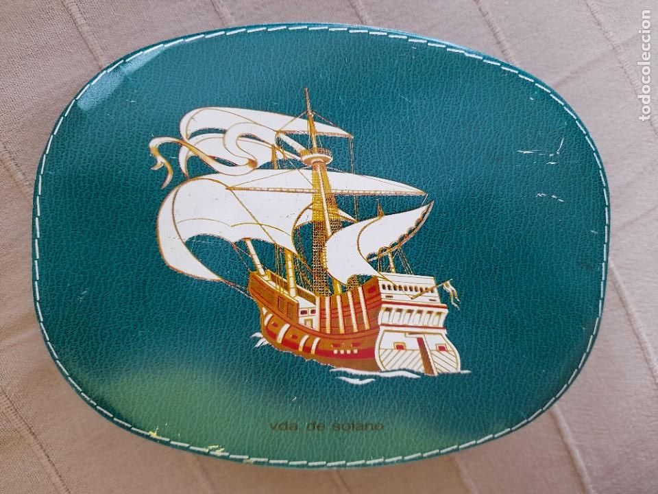 Bo&icirc;tes et petites bo&icirc;tes m&eacute;talliques: Bonita caja de metal de caramelos La Viuda de Solano Logro&ntilde;o vacia Surtido nata moka BARCO CARABELA