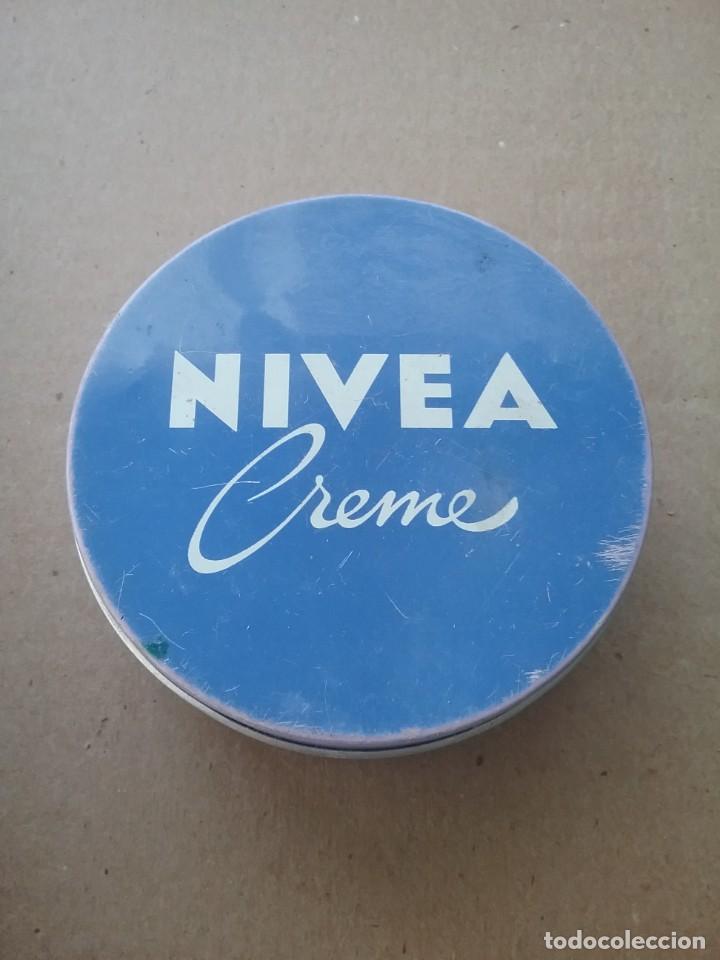 Blechdosen und Kisten: Caja nivea creme vintage (493-2))