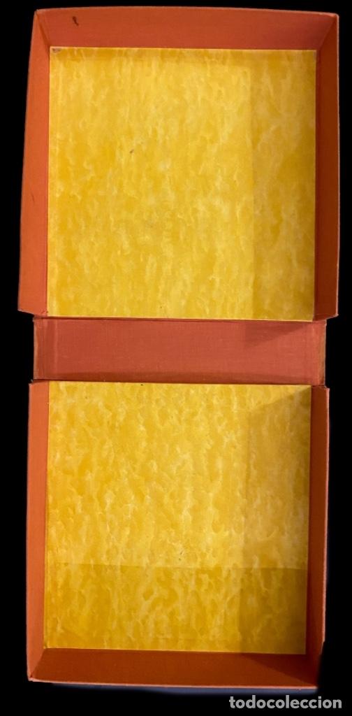 Cajas y cajitas met&aacute;licas: Caja con forma de libro para guardar discos - Foto 4