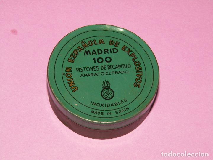 Cajas y cajitas met&aacute;licas: Antigua Lata en Hojalata Litografiada de UNION ESPA&Ntilde;OLA DE EXPLOSIVOS de MADRID - A&ntilde;o 1940s.