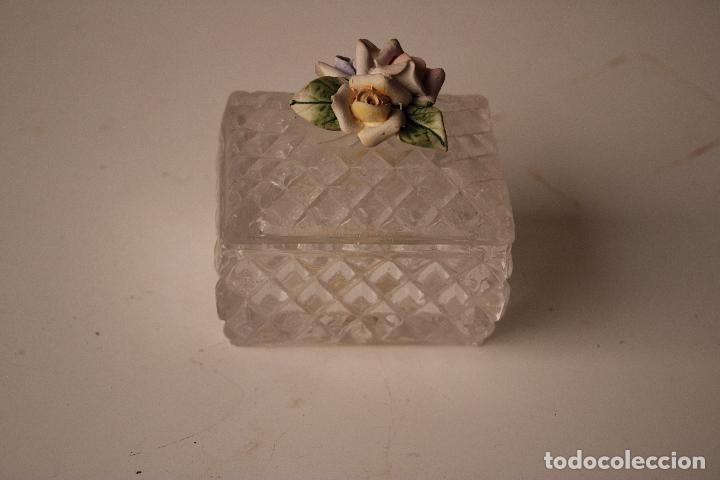 Cajas y cajitas met&aacute;licas: cajita joyero cristal y porcelana