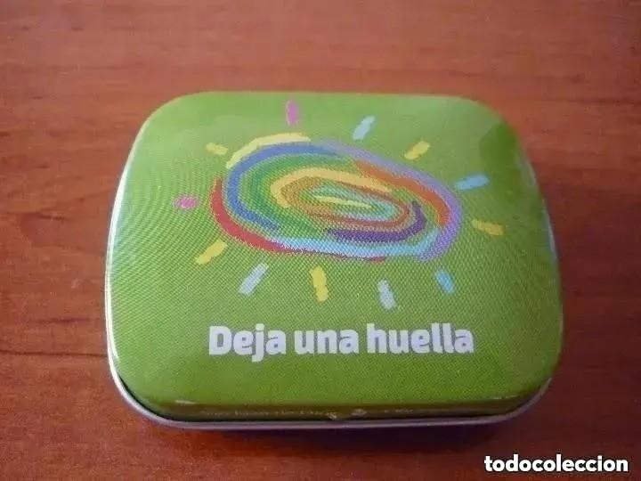 Cajas y cajitas met&aacute;licas: CAJA PEQUE&Ntilde;A DE CARAMELOS