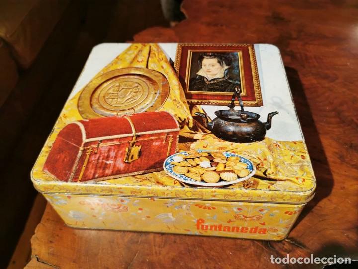 Casse e cassette metalliche: ANTIGUA CAJA MET&Aacute;LICA DE GALLETAS FONTANEDA