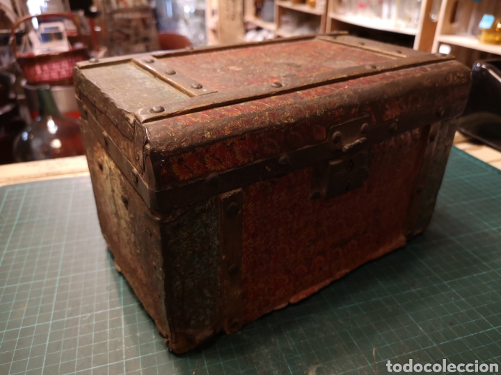 Cajas y cajitas met&aacute;licas: Mini Ba&uacute;l madera y chapa - Foto 1