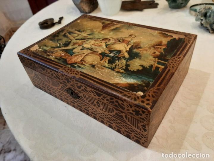Cajas y cajitas met&aacute;licas: Joyero caja original de &eacute;poca - Foto 1