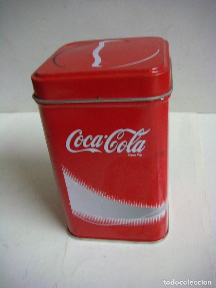 Cajas y cajitas met&aacute;licas: LATA DE CHAPA DE COCACOLA - Foto 1