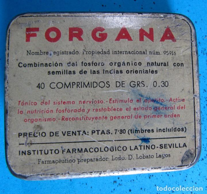 Cajas y cajitas met&aacute;licas: CAJA MET&Aacute;LICA FORGANA. CON PLUMILLAS EN SU INTERIOR. INSTITUTO FARMACOL&Oacute;GICO LATINO - SEVILLA. S/F.