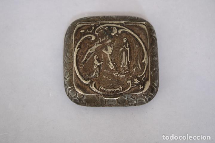 cajita plateada de lurdes