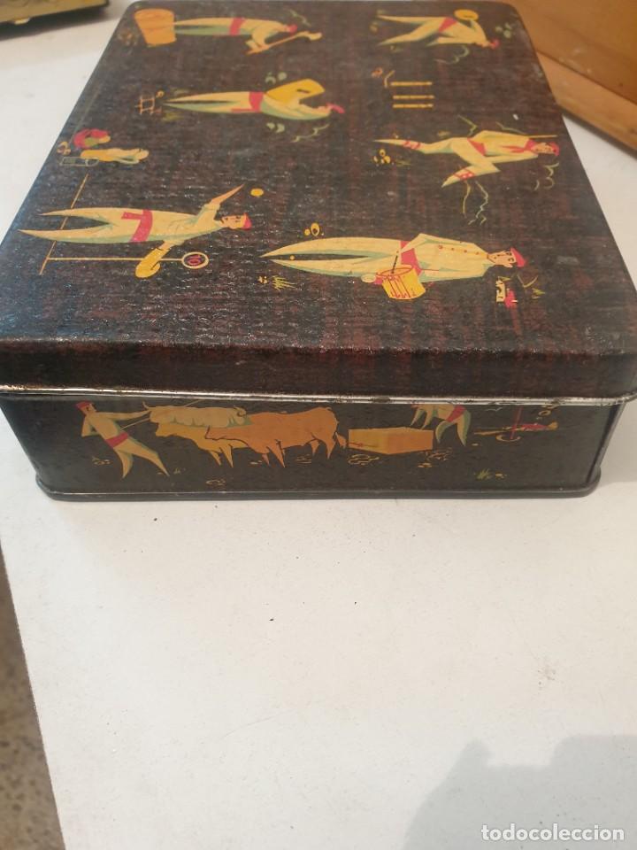 Cajas y cajitas met&aacute;licas: CAJA BOMBONES GOYA - Foto 5