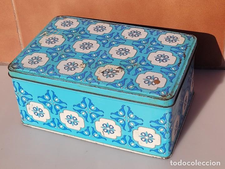 Cajas y cajitas met&aacute;licas: CAJA DE METAL DE COLA-CAO, A&Ntilde;OS 70