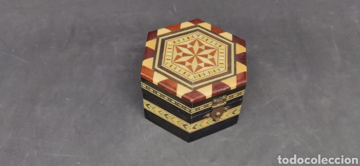 Boxes and metal boxes: Peque&ntilde;a caja - 7 cm de di&aacute;metro - car56