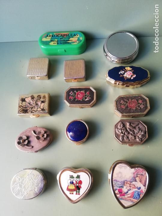 Bo&icirc;tes et petites bo&icirc;tes m&eacute;talliques: CATORCE PASTILLEROS VARIADOS, EXCEPTO UNO REPETIDO - VER FOTOS