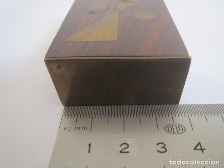 Cajas y cajitas met&aacute;licas: CAJITA RECTANGULAR DE MADERA CON ADORNOS DE LATON - Foto 4