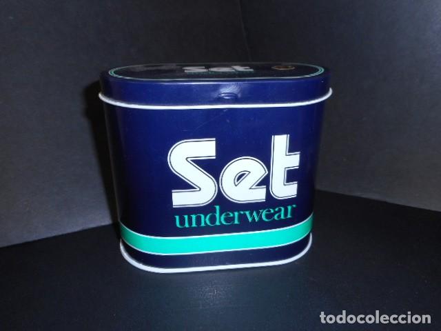 Cajas y cajitas met&aacute;licas: Caja met&aacute;lica vacia Set underwear / Vilaseca SA / Matar&oacute;