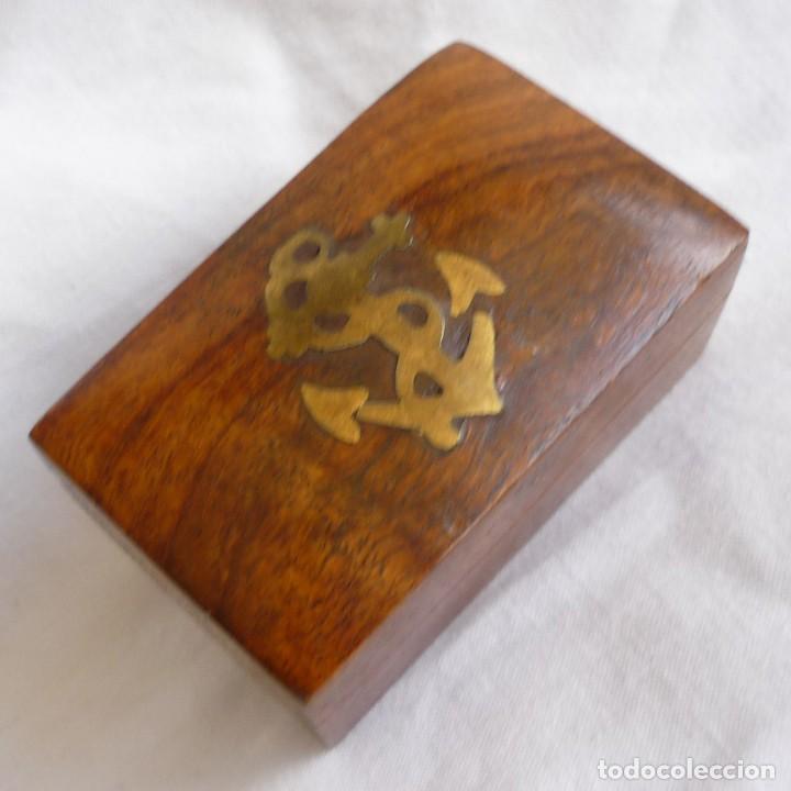 Cajas y cajitas met&aacute;licas: Cajita de madera con ancla de bronce - Foto 1