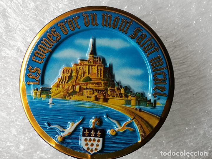 Bo&icirc;tes et petites bo&icirc;tes m&eacute;talliques: CAJA METALICA - LES COQUES D'OR DU MONT SAINT MICHEL - FRANCIA