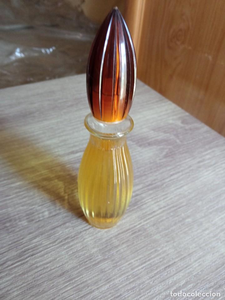 Cajas y cajitas met&aacute;licas: intimate de revlon de 60ml con caja - Foto 3