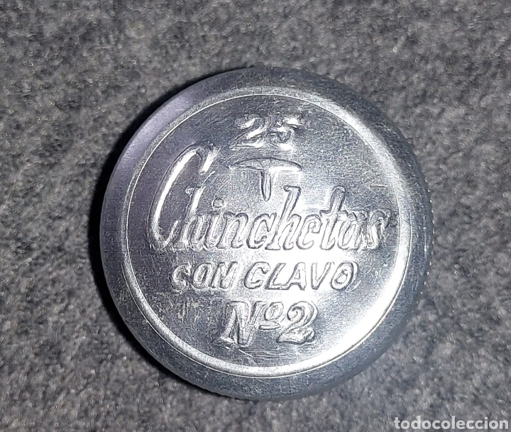 Cajas y cajitas met&aacute;licas: Antigua cajita de chinchetas