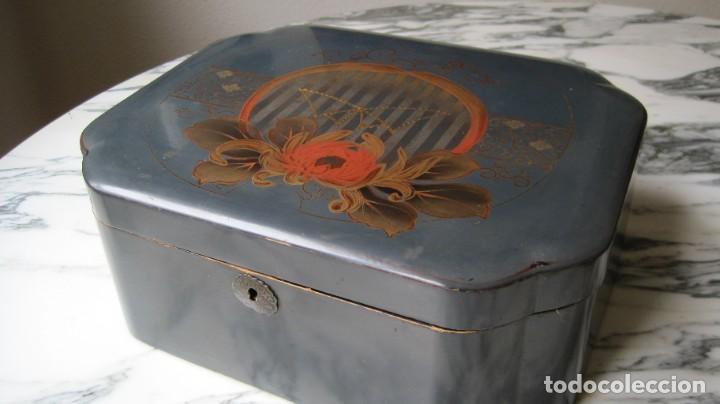 Cajas y cajitas met&aacute;licas: CAJA DE MADERA LACADA - FINALES S.XIX - Foto 24
