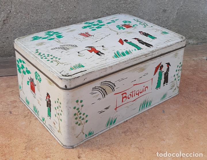 Cajas y cajitas met&aacute;licas: lata cola cao antigua, blanca , botiquin