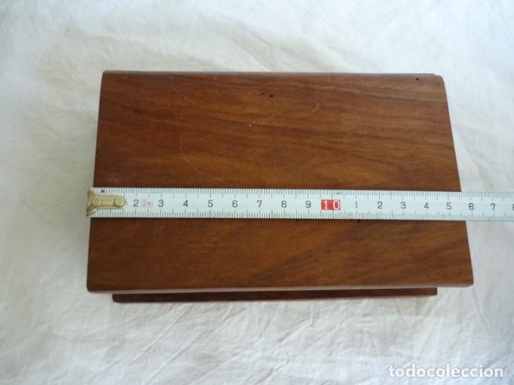 Cajas y cajitas met&aacute;licas: Caja de madera en forma de libro con detalles de lat&oacute;n - Foto 8