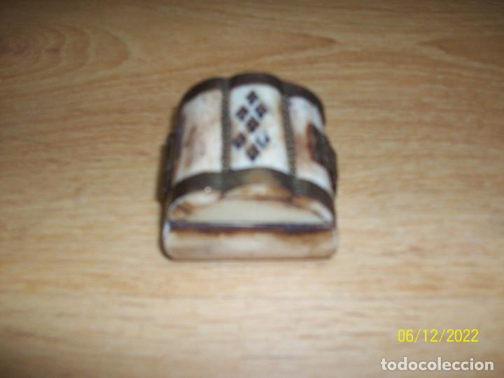 Cajas y cajitas met&aacute;licas: CAJA DE HUESO - Foto 4