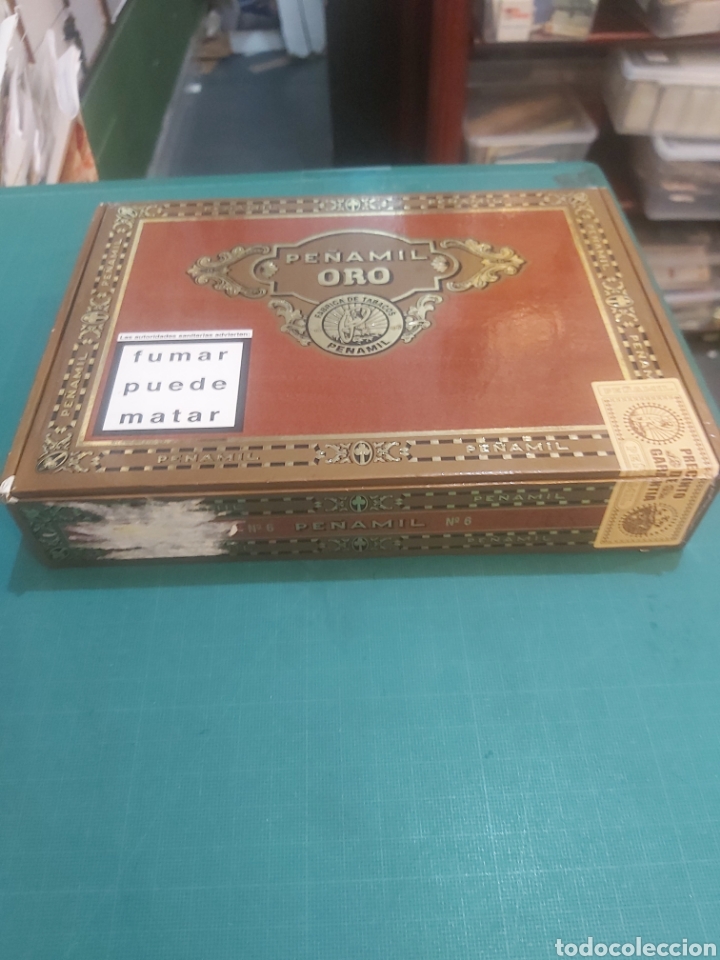 Bo&icirc;tes et petites bo&icirc;tes m&eacute;talliques: Caja vac&iacute;a puros pe&ntilde;amil n&uacute;mero 6