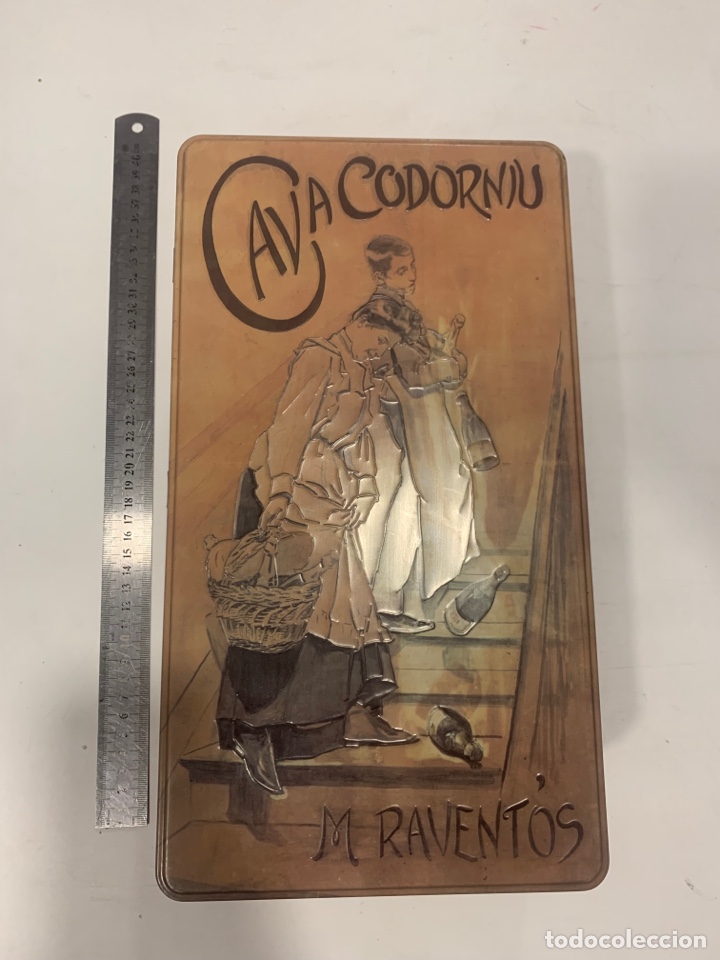 Cajas y cajitas met&aacute;licas: Caja de metal cava Codorniu Manuel Ravent&oacute;s - Foto 2