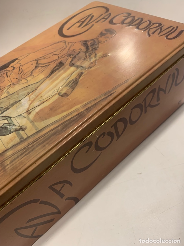Cajas y cajitas met&aacute;licas: Caja de metal cava Codorniu Manuel Ravent&oacute;s - Foto 3